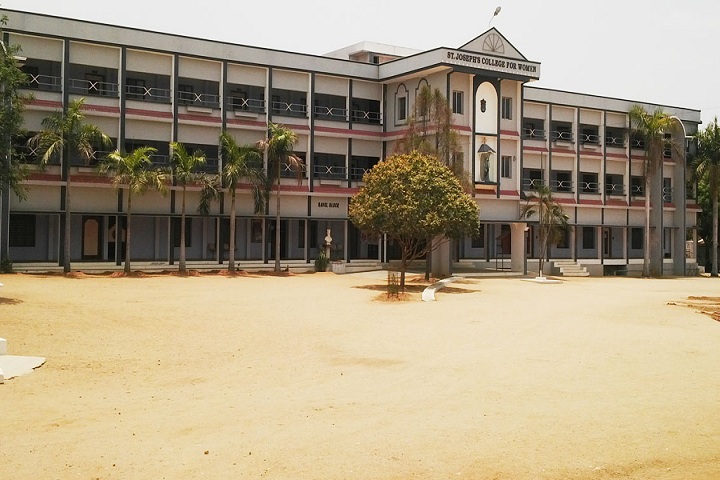 https://cache.careers360.mobi/media/colleges/social-media/media-gallery/22449/2018/11/14/Campus View of St Josephs College for Women Tirupur_Campus-View.jpg
